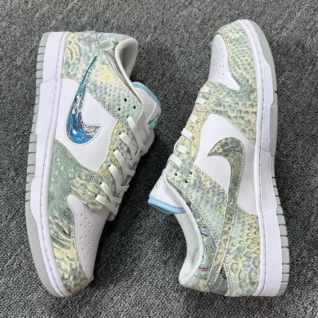 Dunk Low Steam Puppet White Green