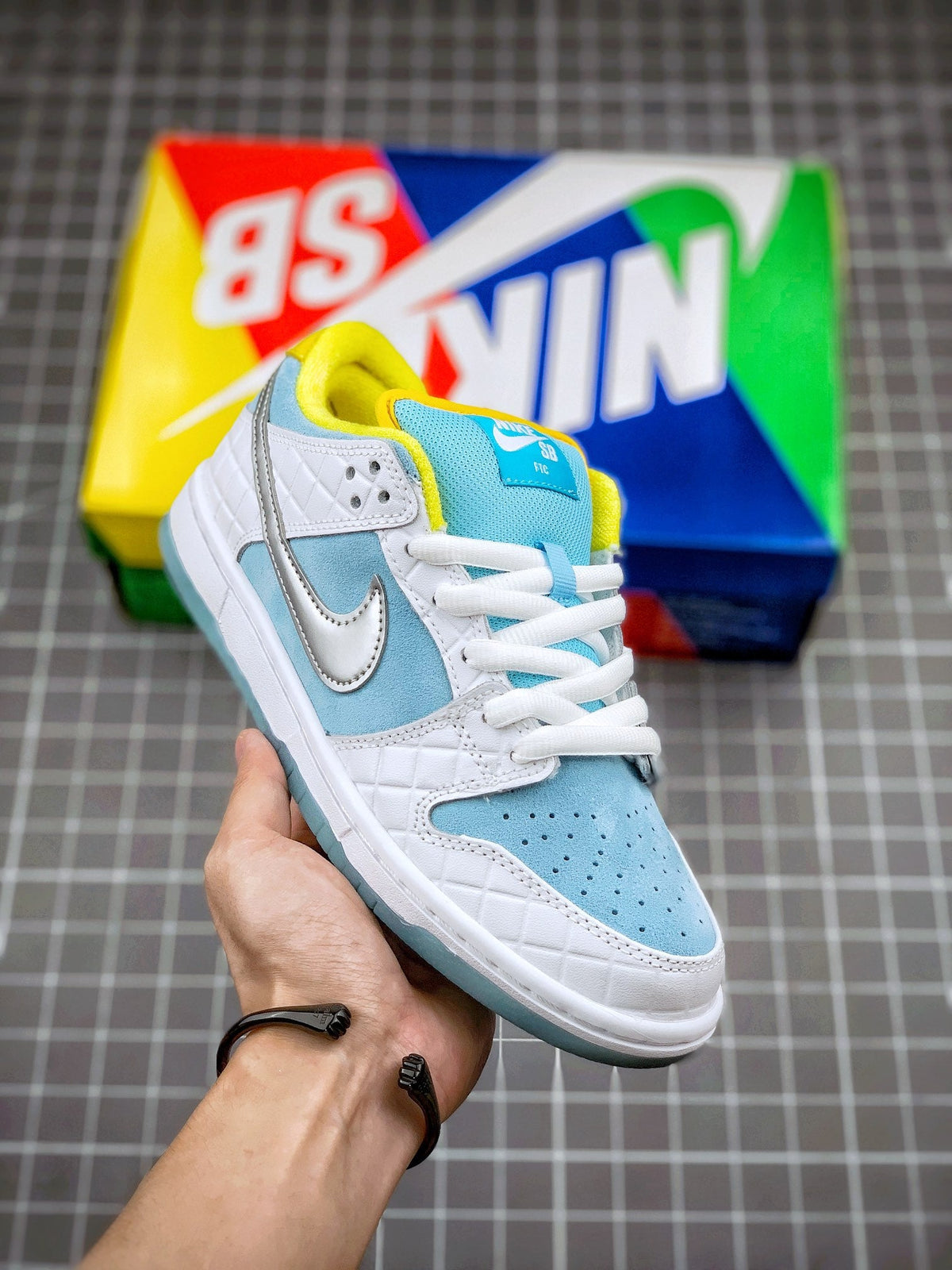 Dunk Low Lagoon Pulse