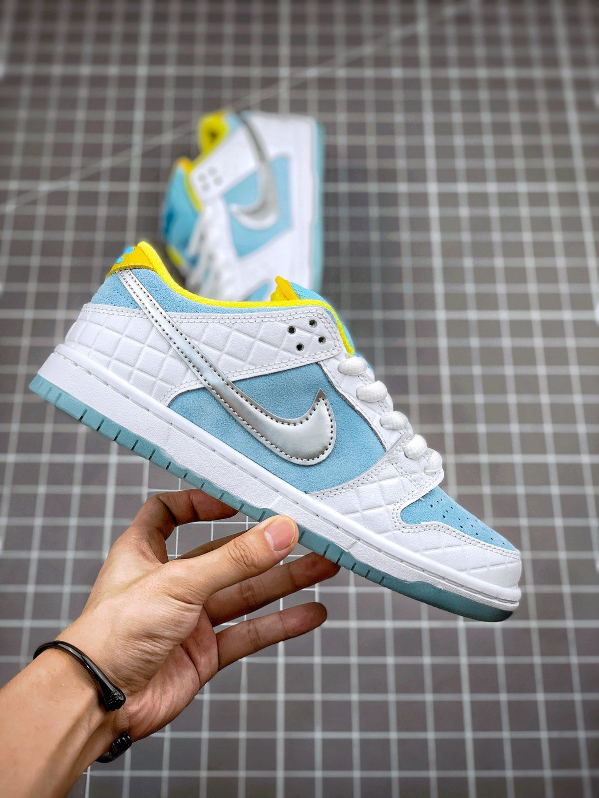 Dunk Low Lagoon Pulse