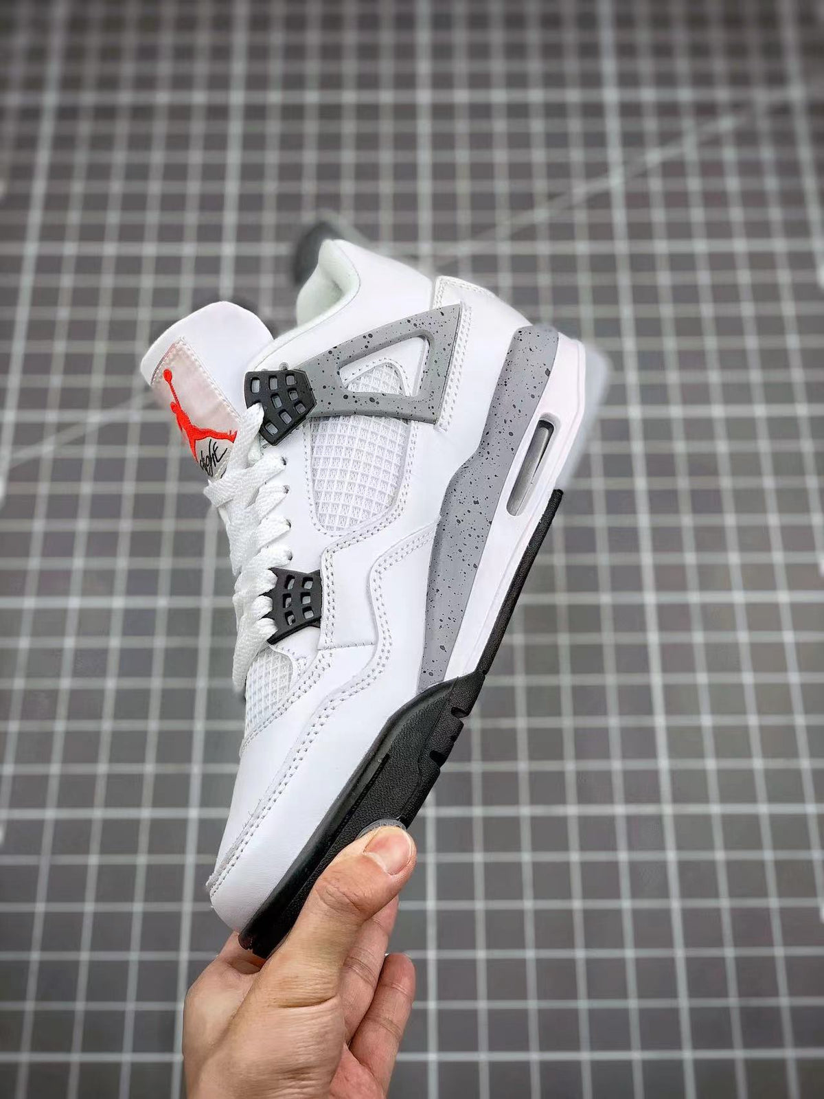 AJ4 Retro White Cement