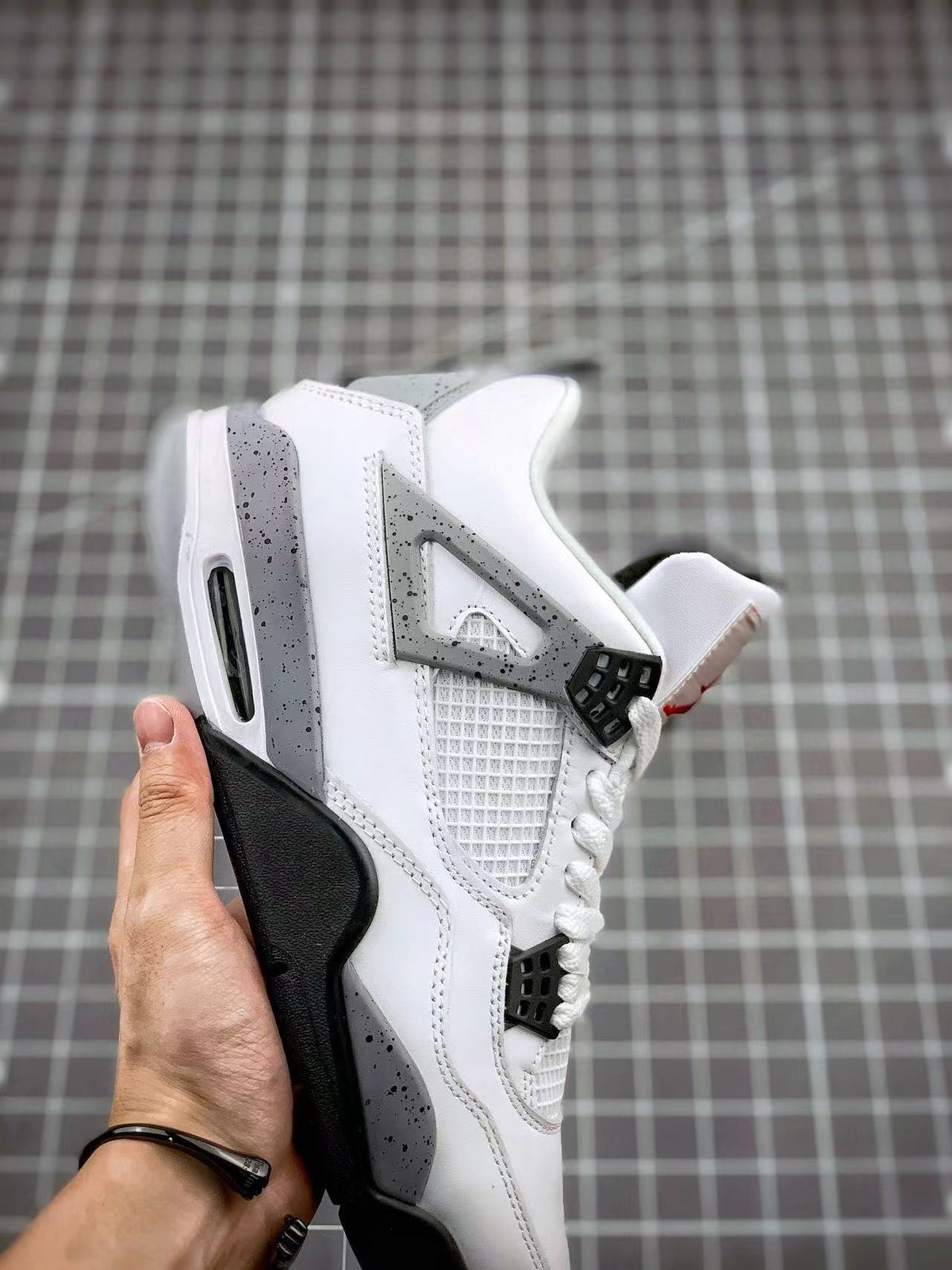 AJ4 Retro White Cement