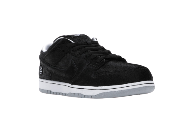 Medicom x SB Dunk Low ‘Bearbrick’